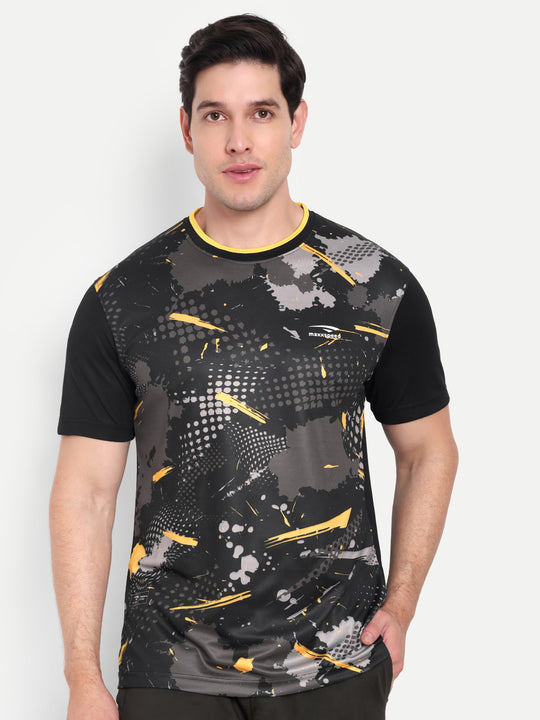 BLACK TEE WITH YELLOW TIPPING NECK