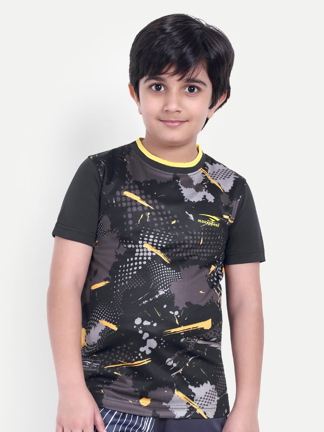 BLACK TEE WITH YELLOW TIPPING NECK - KIDS