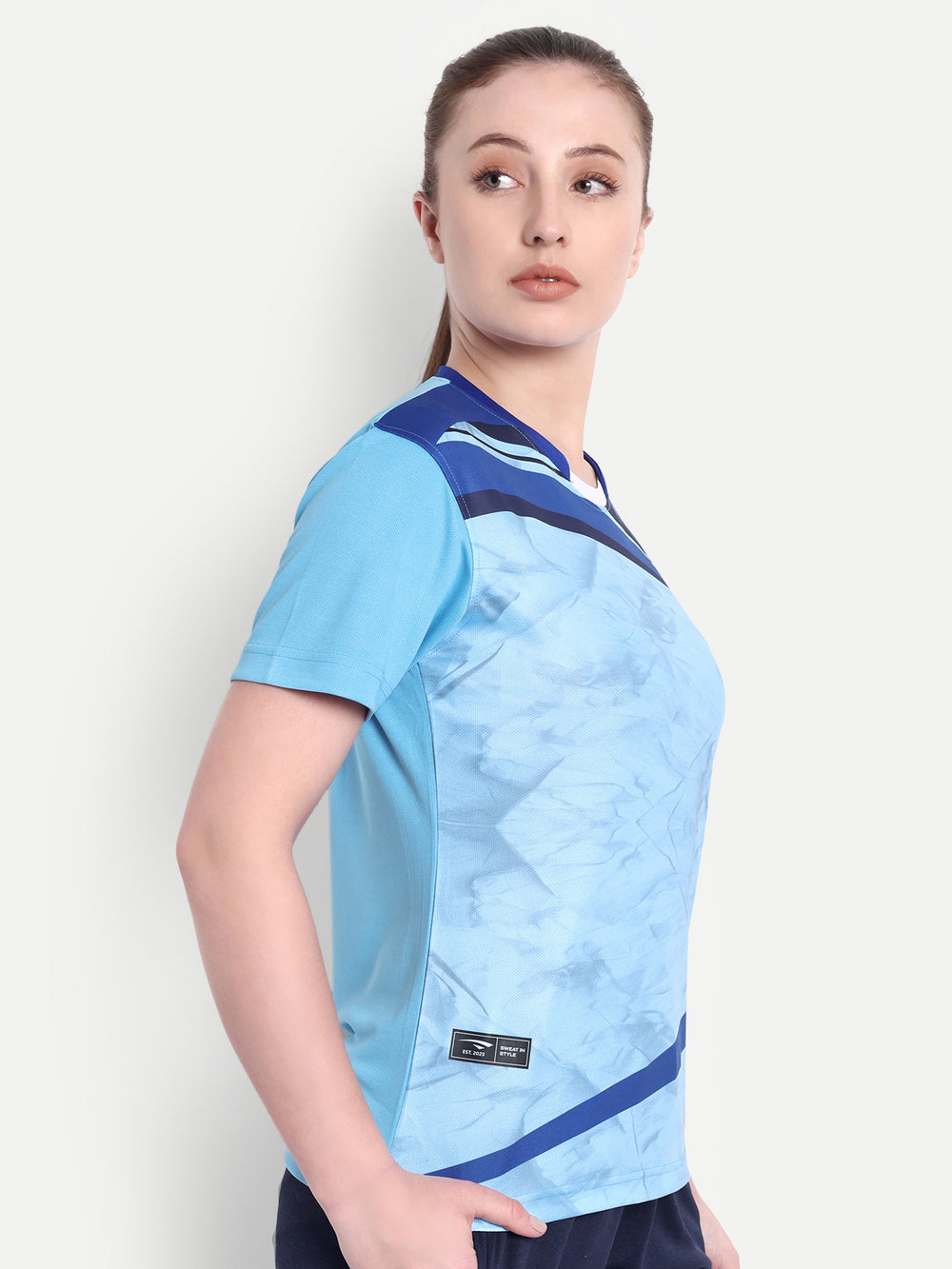 SKY BLUE CRESCENT NECK TEE - WOMEN