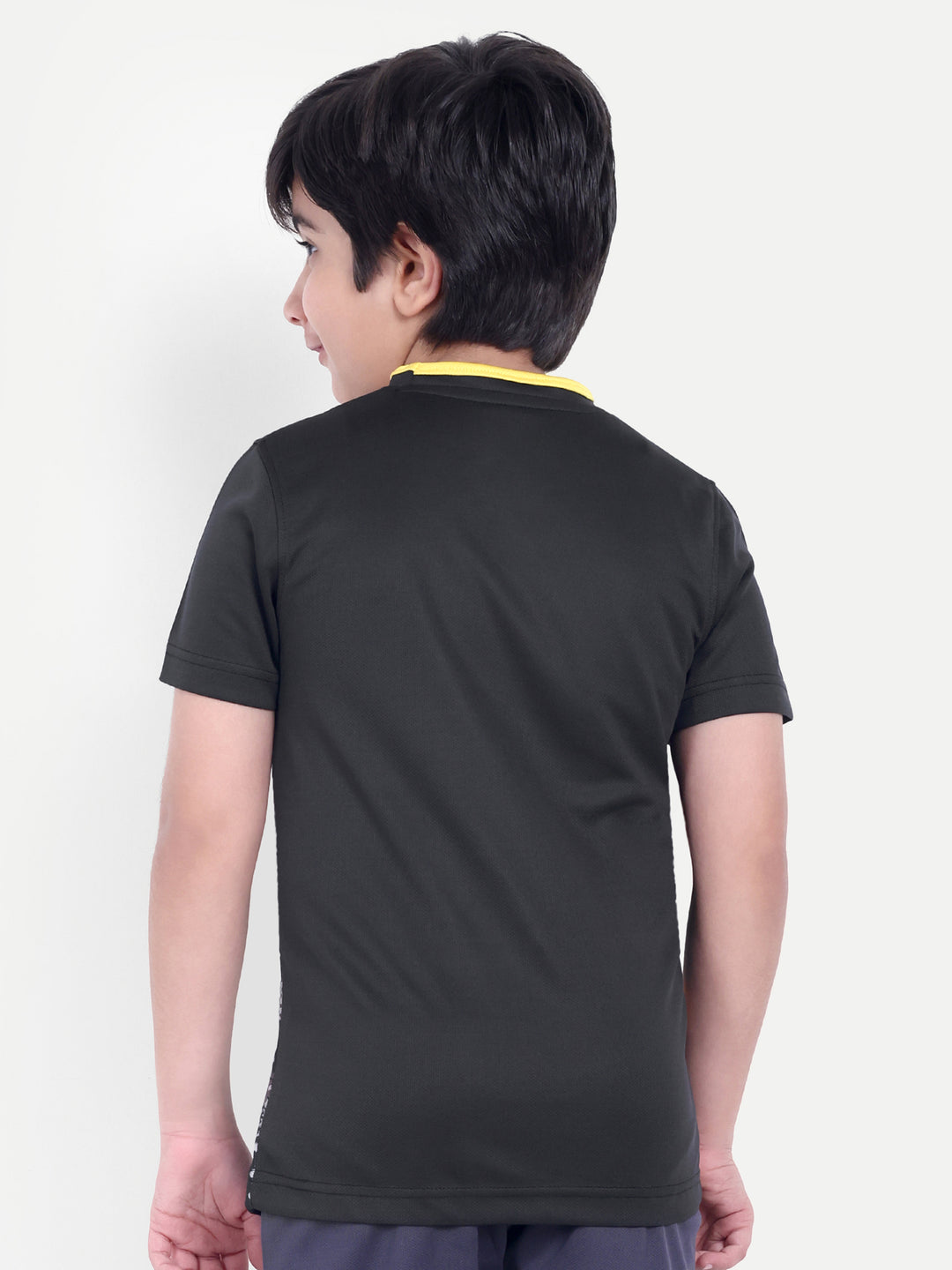 BLACK TEE WITH YELLOW TIPPING NECK - KIDS