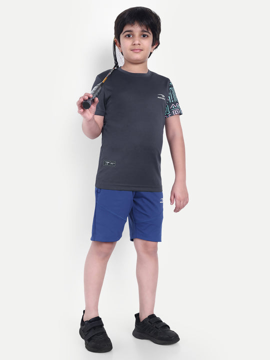 DARK GREY SOLID TEE WITH SLEEVE PRINT - KIDS